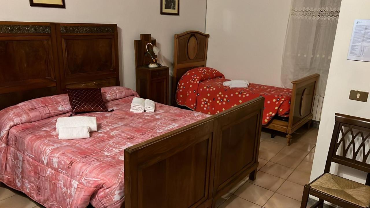 B&B Le Gaite Bevagna Exterior photo